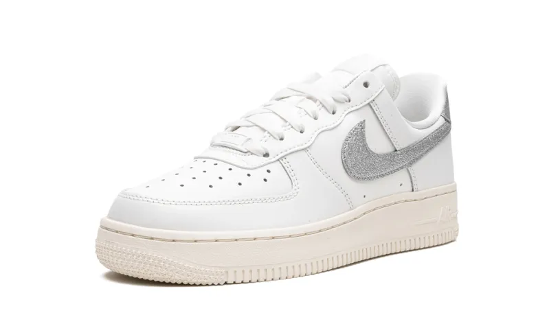 Nike Lifestyle AIR FORCE 1 '07 MNS WMNS 'Summit White Sail White Metallic Silver'